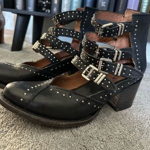 Freebird Felicity black, size 8